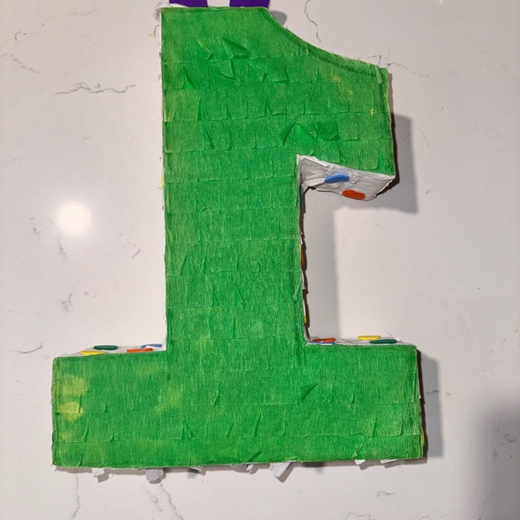 The Very Hungry Caterpillar number 1 piñata - Picture 3 of 11